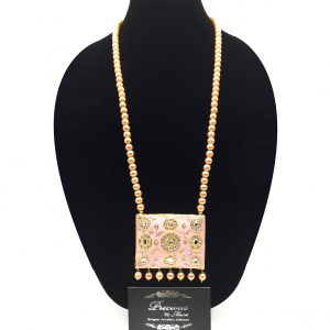 Pink meena pedant